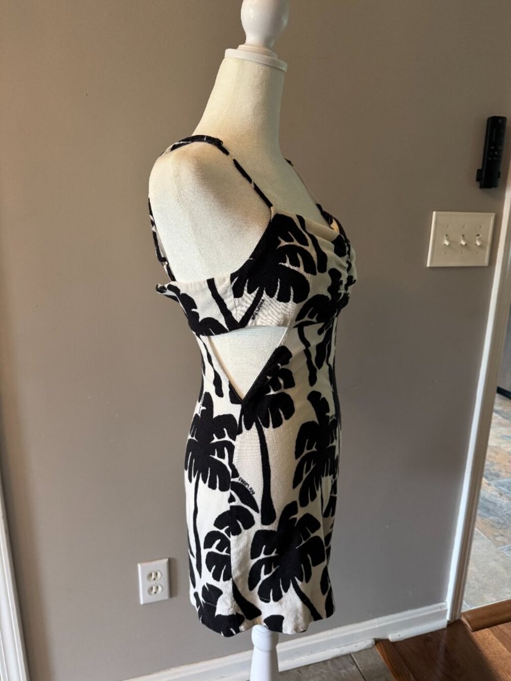 FARM Rio Palm Print Romper Size P Small - Picture 4 of 11